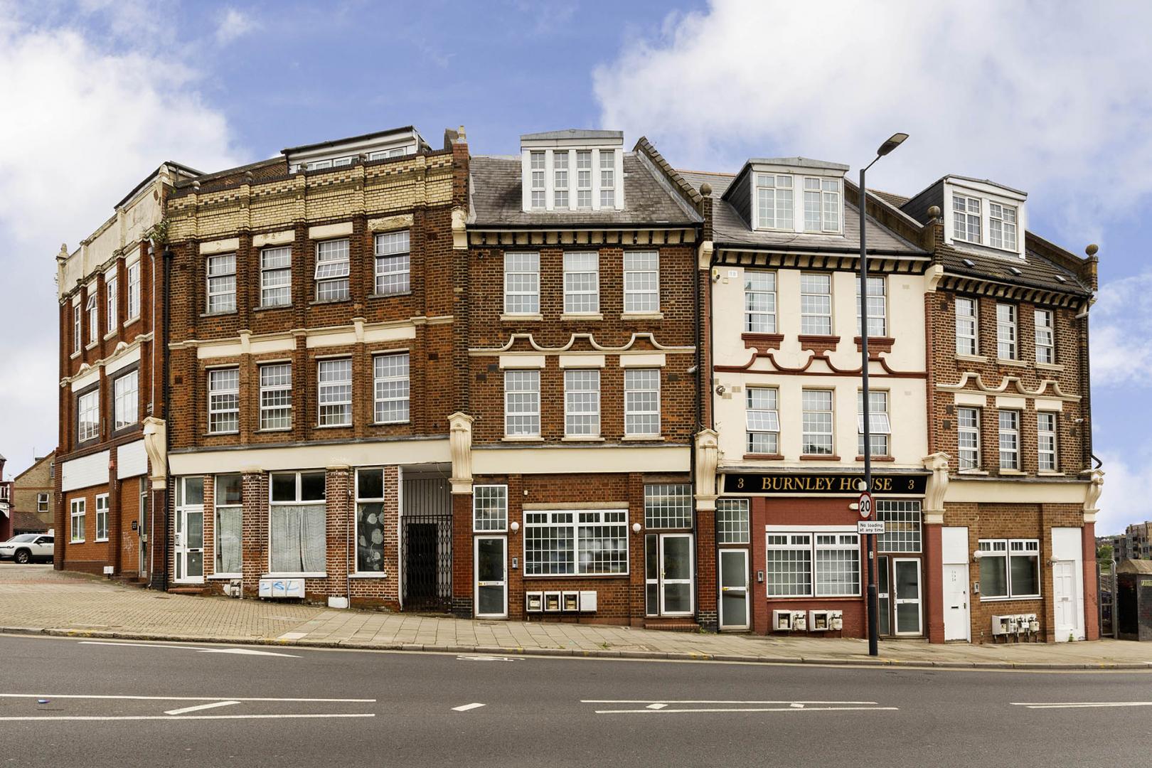 Modern Apartment Burnley Road, Dollis Hill